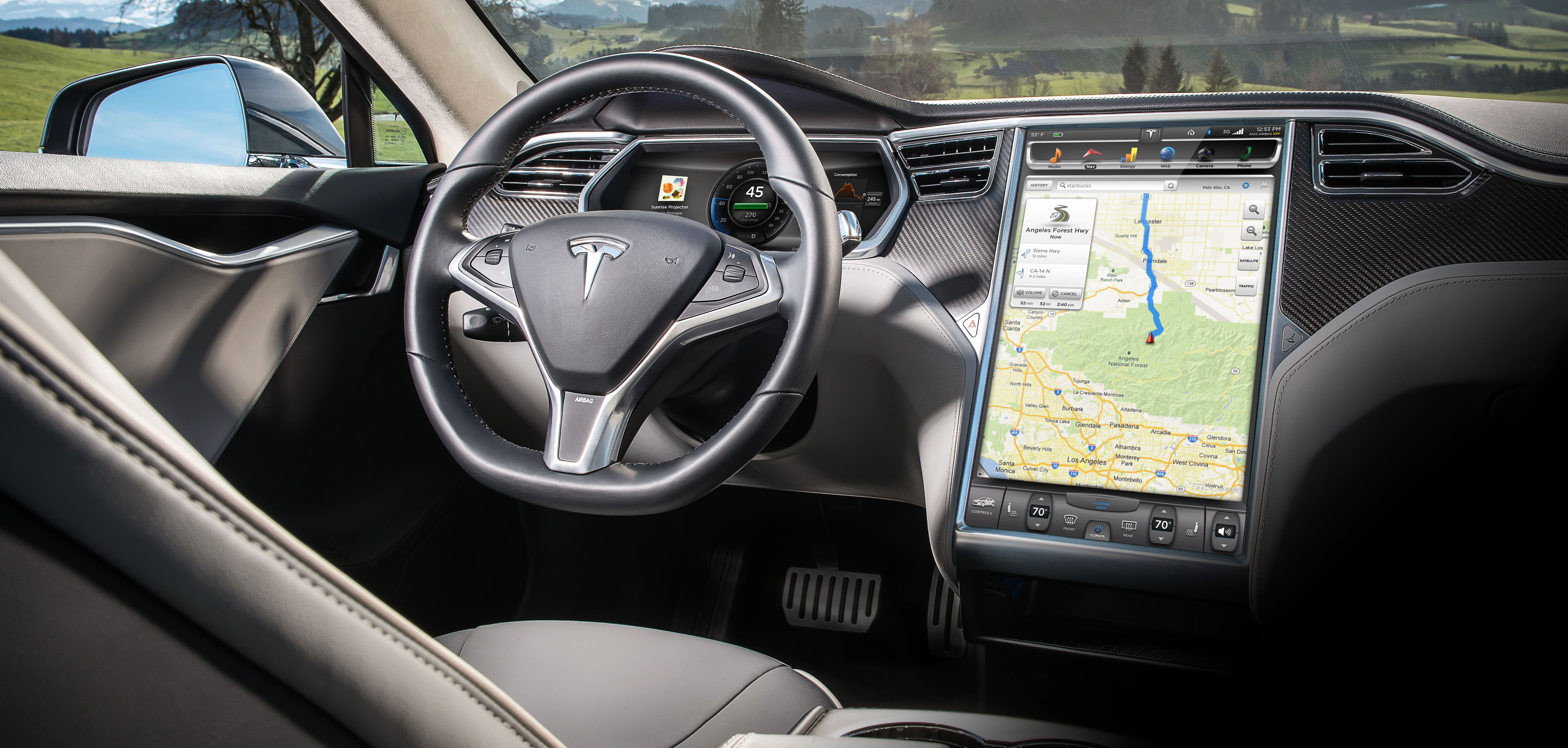 Tesla, Interieur